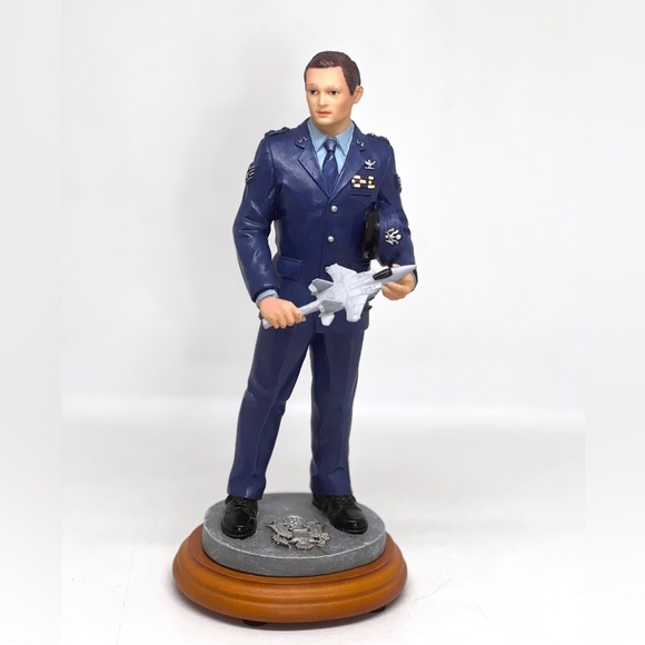 VANMARKš„LIMITED EDITIONš„American Heroes Dress Rehearsal Air Force Figure 1998 - Picture 7 of 8